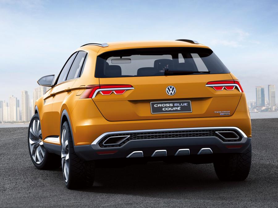 Volkswagen CrossBlue Coupe Concept 2013 года  (фото 18 из 25)